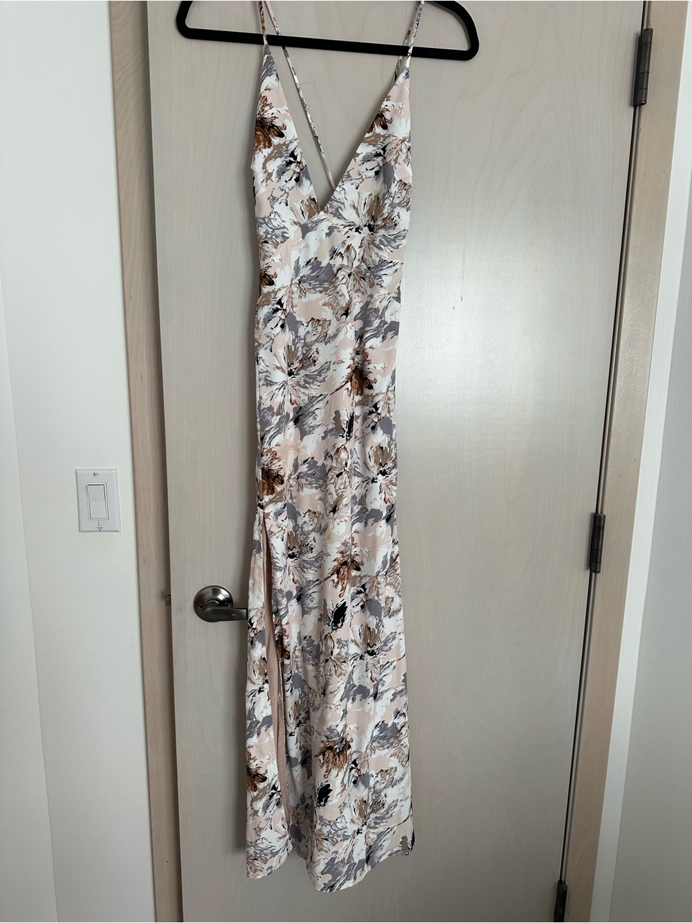 Lulus Blush Floral V-Neck Maxi Dress in Neutral Tones - Picture 1 of 2